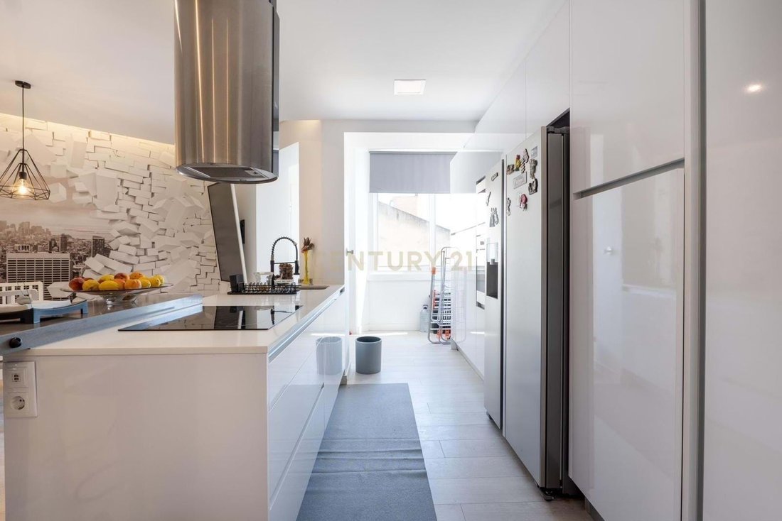 Apartment in Arroios, Lisbon, Portugal 4 - 15489467