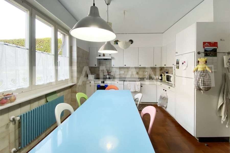 Villa in Coldrerio, Ticino, Switzerland 4 - 15491656