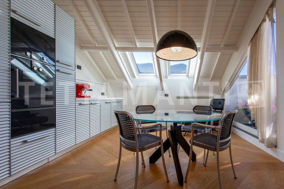 Apartment in Historic Center, Como, Lombardy 3 - 15491659
