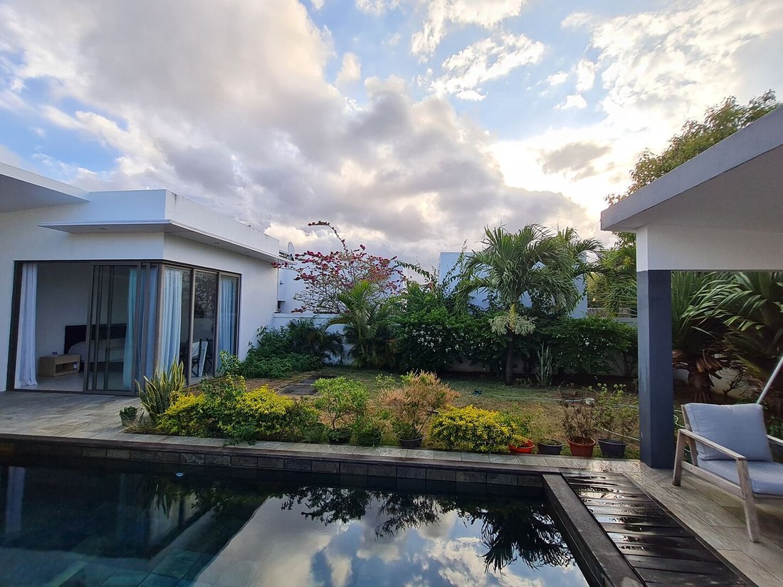 Villa in The Vale, Rivière du Rempart District, Mauritius 2 - 15489312