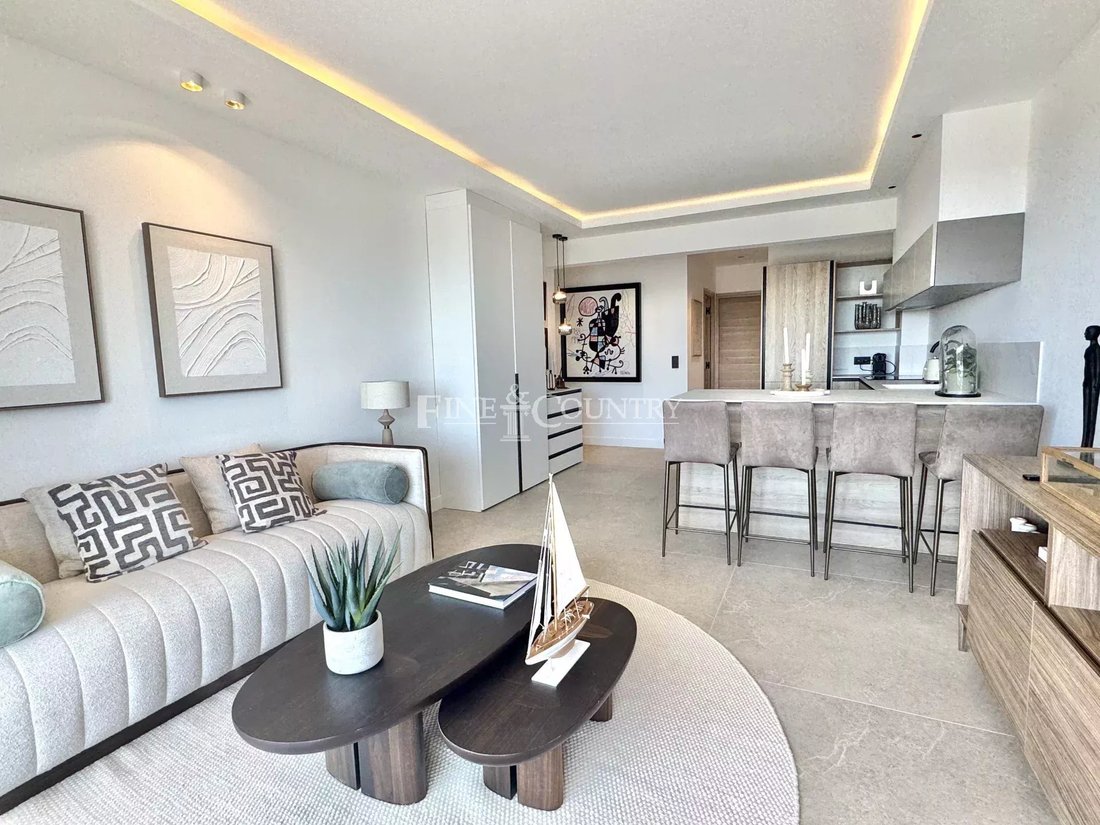 Apartment in La Source, Cannes, France 3 - 15489527