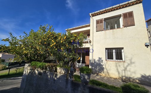 Haus in La Roquette-sur-Siagne, Provence-Alpes-Côte d'Azur, Frankreich 1