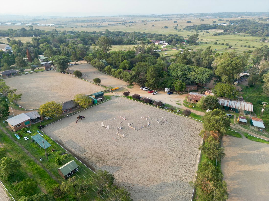 Farm Ranch in Munyaka Waterfall City, Gauteng, South Africa 2 - 15488937