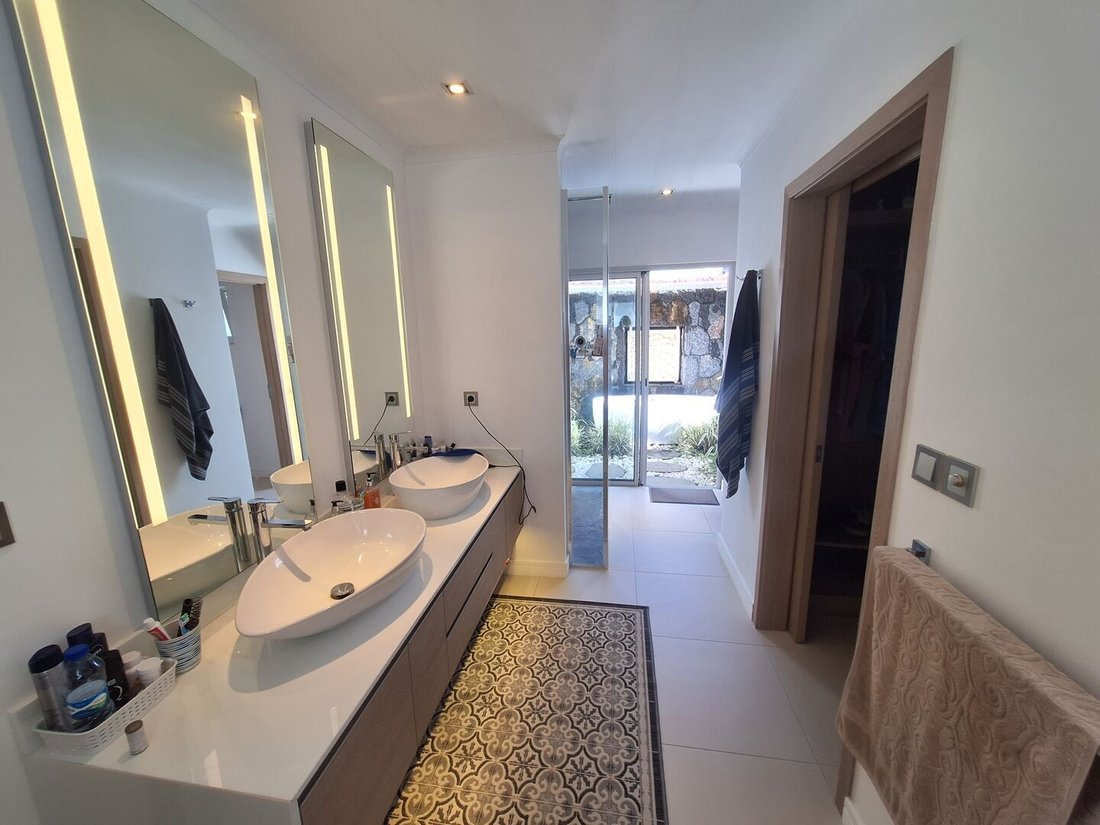 Villa in Grand Baie, Rivière du Rempart District, Mauritius 5 - 15489331