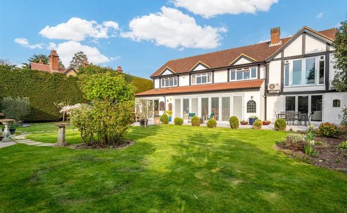 House in Ravensbourne, Bromley, England 1