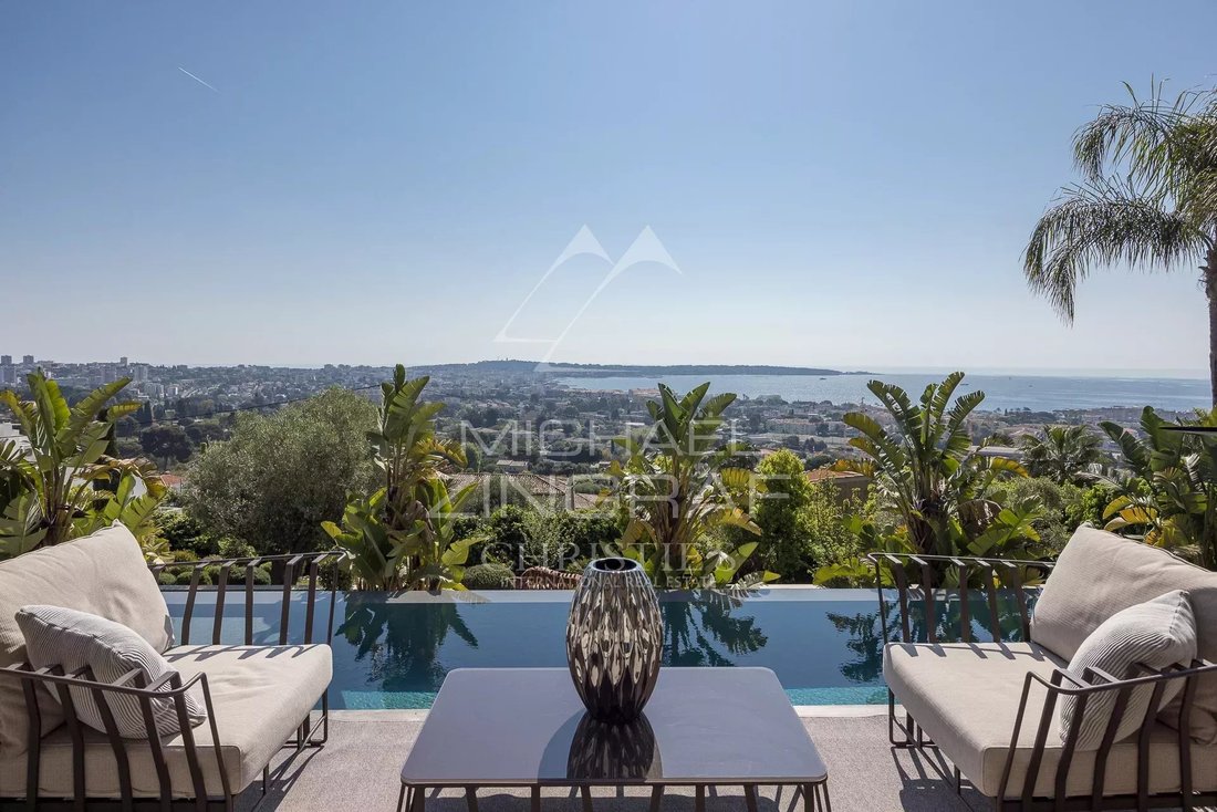 House in Brusquet-Retenaou-Devens, Vallauris, France 2 - 15489740