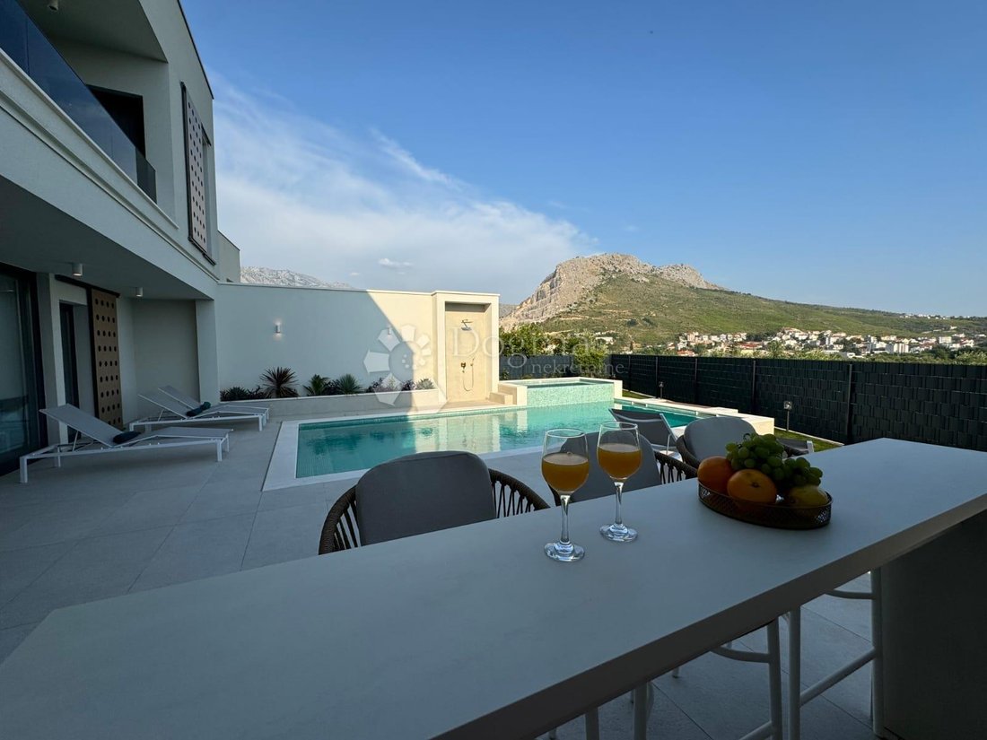 House in Zrnovnica, Split-Dalmatia County, Croatia 4 - 15491749