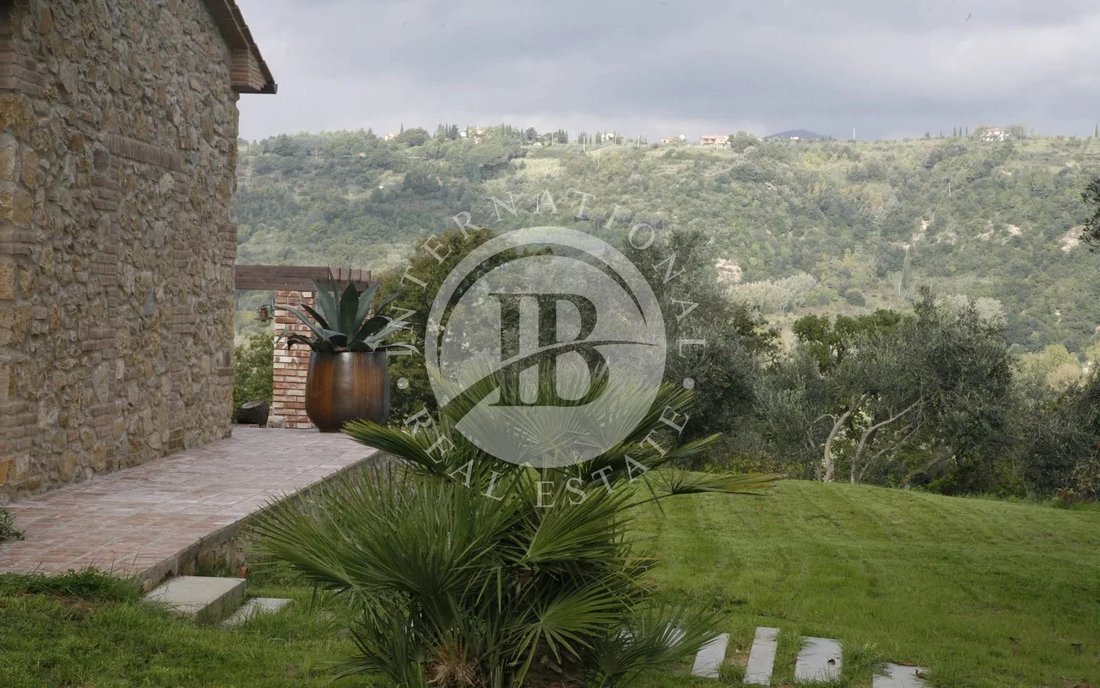 Villa in Montescudaio, Tuscany, Italy 2 - 15489200