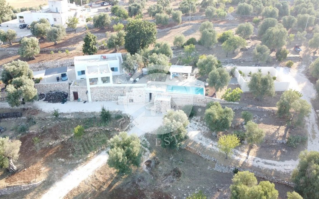 Casa en Ostuni, Apulia, Italia 3 - 15489184