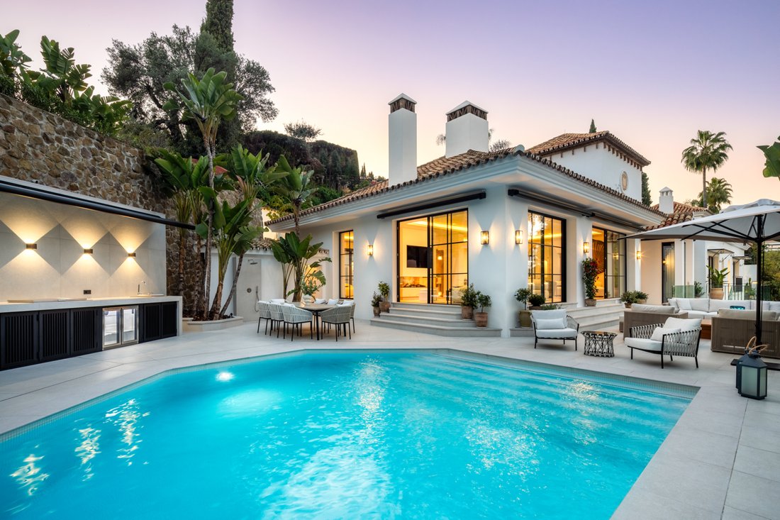 Villa in La Quinta, Benahavis, Andalusia 2 - 15442152
