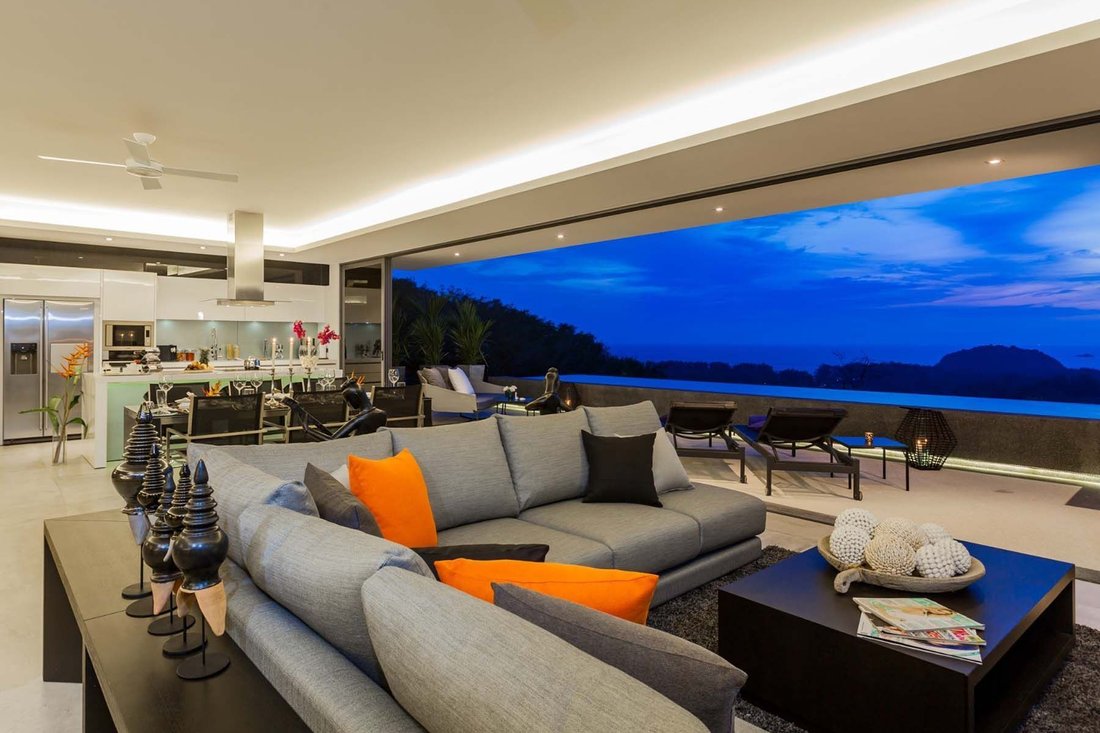 Condo in Choeng Thale, Phuket, Thailand 1 - 12242065