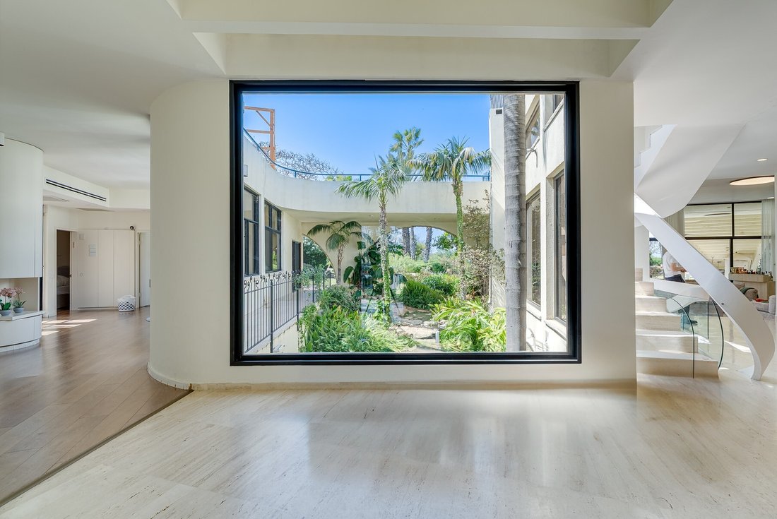 House in Or Akiva, Haifa District, Israel 5 - 15489075