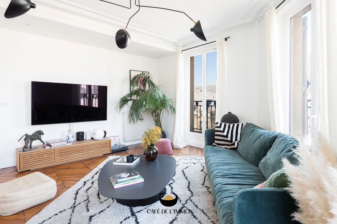 Apartment in Palais Royal, Paris 1er Arrondissement, Paris 4 - 15494945