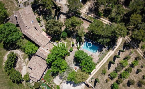 Estate in Gordes, Provence-Alpes-Côte d'Azur, France 1