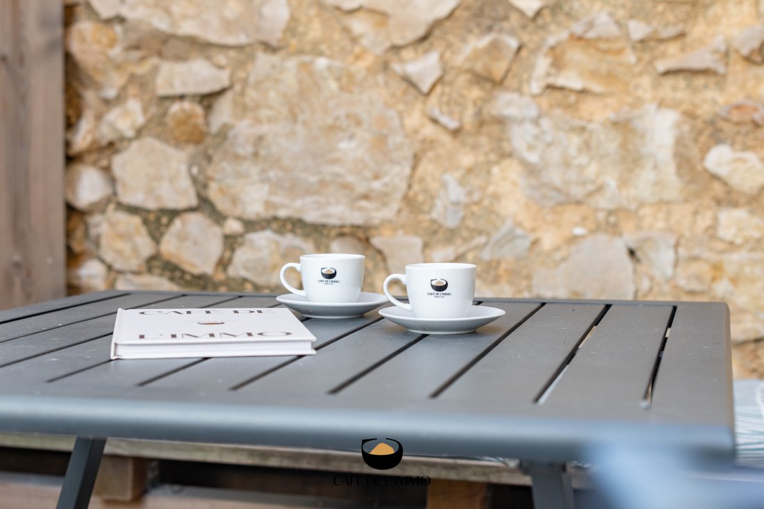 Apartment in Castellane, 6e Arrondissement, Marseille 2 - 15494479