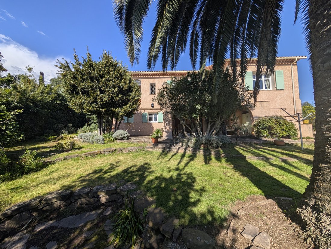 Villa in Le Dramont-Agay-Anthéor-Le Trayas, Saint-Raphaël, France 1 - 15494731