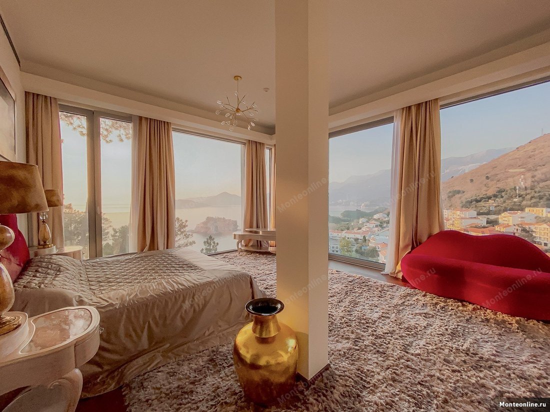 Villa in Sveti Stefan, Budva Municipality, Montenegro 1 - 15496087