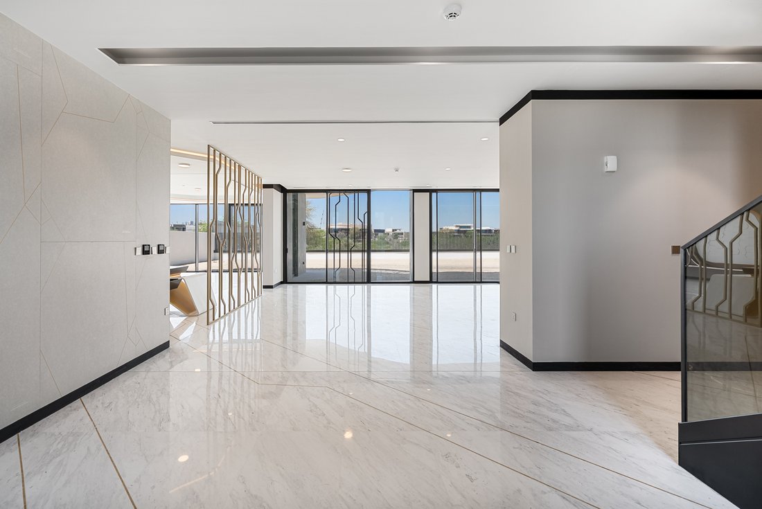 Villa in Dubai, Dubai, United Arab Emirates 5 - 15495983
