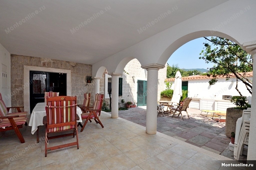 Villa in Herceg Novi, Herceg Novi Municipality, Montenegro 1 - 15496078