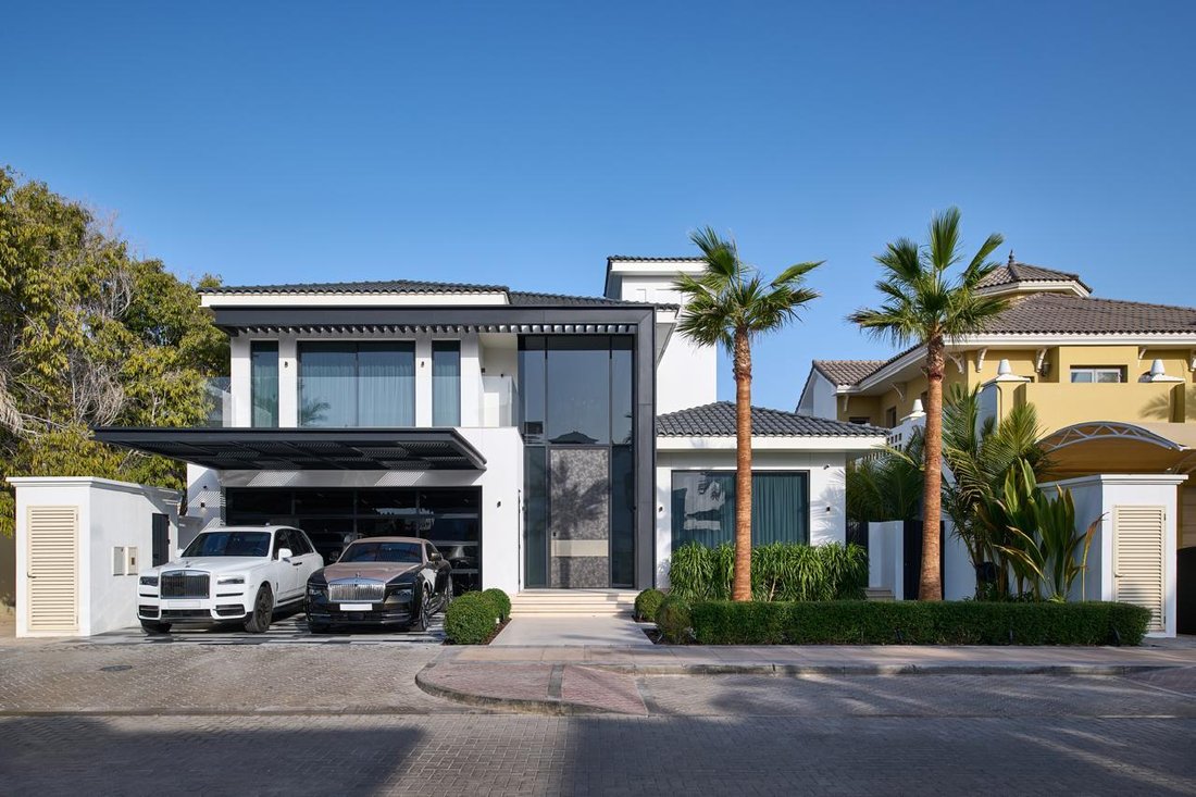Villa in Dubai, Dubai, United Arab Emirates 2 - 15496029
