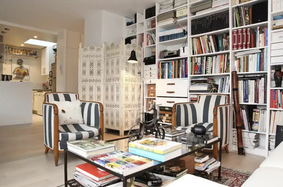 Apartment in Batignolles-Cardinet, Paris 17e Arrondissement, Paris 2 - 15496150