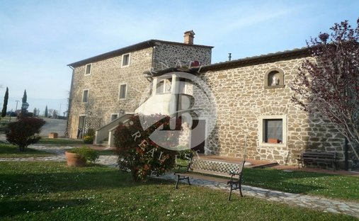 Apartment in Montecatini Val di Cecina, Tuscany, Italy 1
