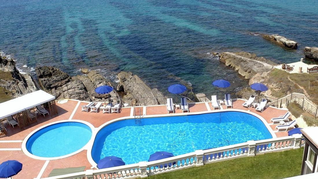 Villa en Alguer, Cerdeña, Italia 2 - 15496350