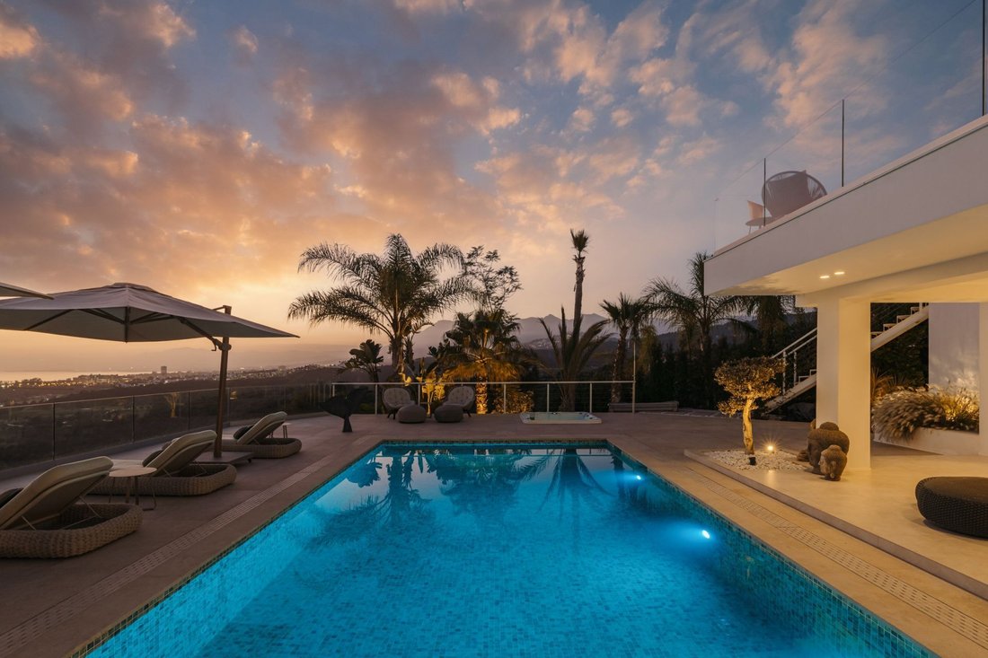 Villa in Marbella, Andalusia, Spain 4 - 15496729