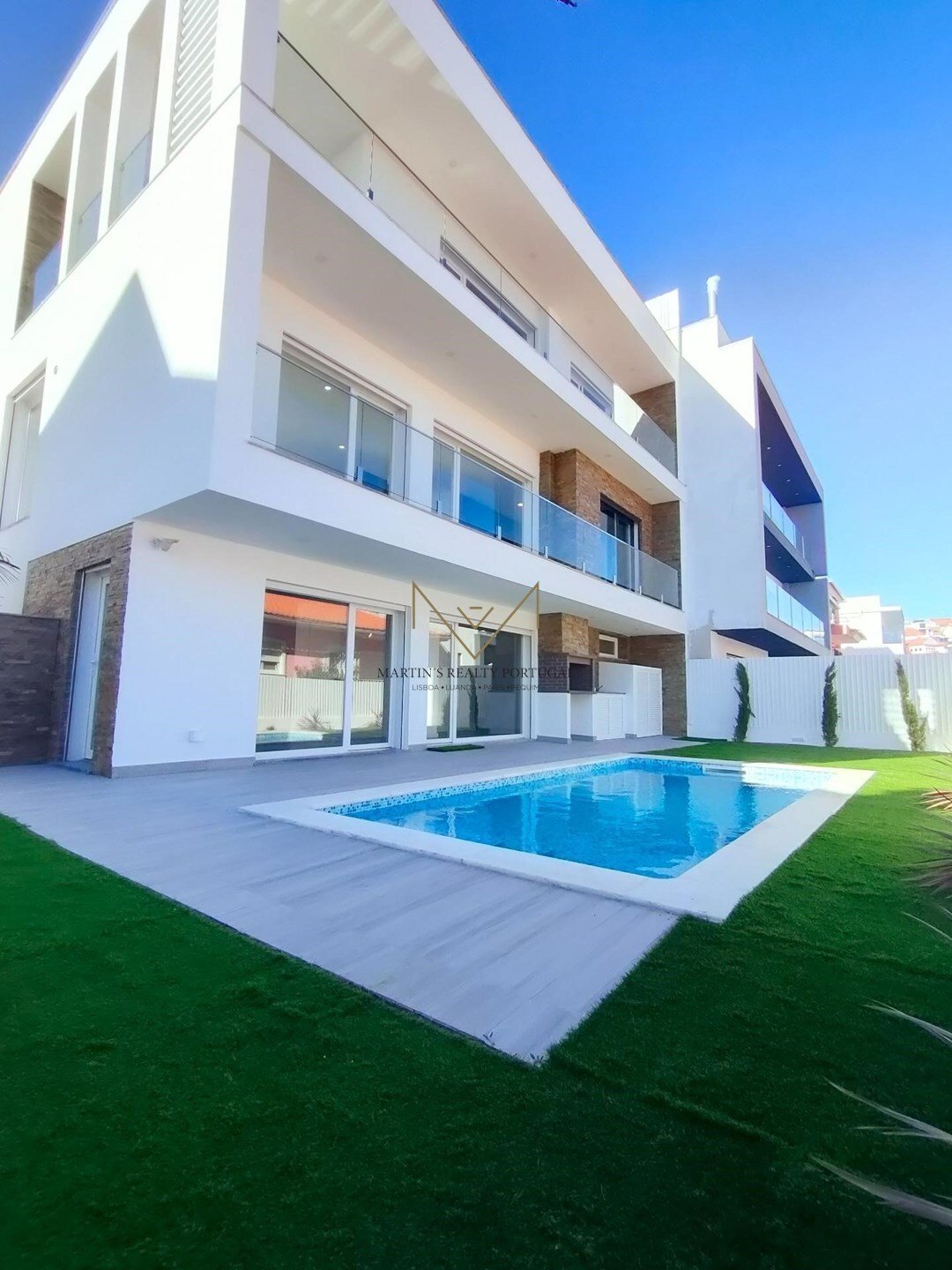 Villa in Odivelas, Lisbon, Portugal 1 - 15496812