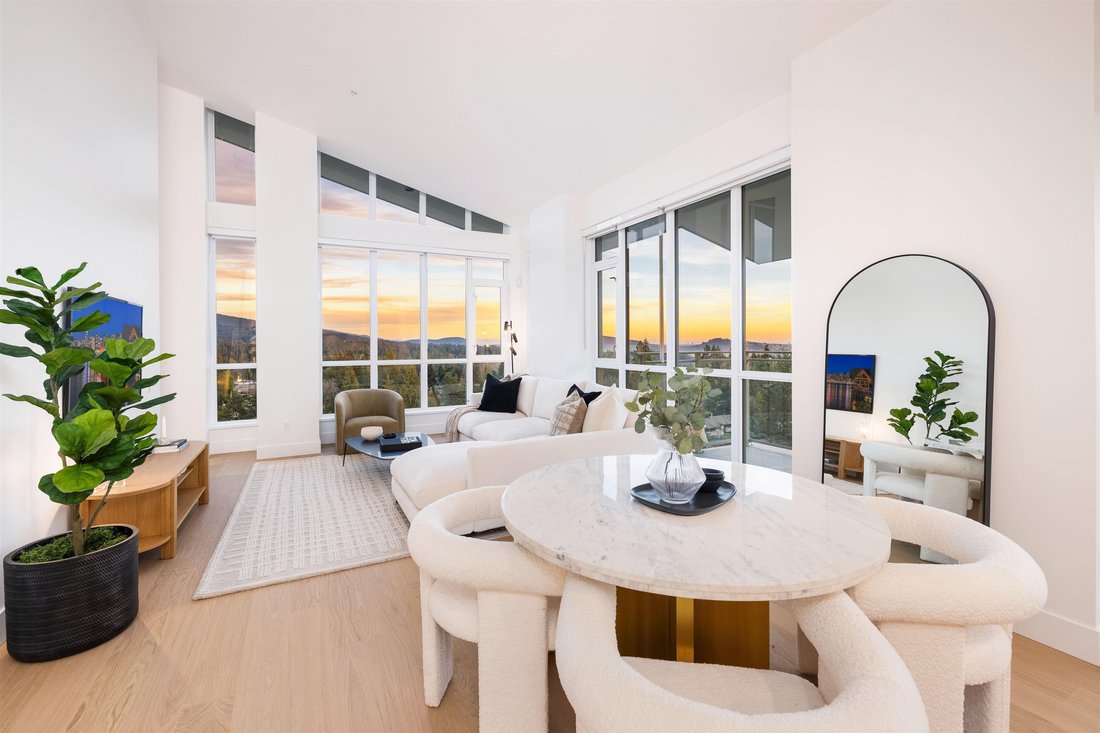 Picture of Penthouse With Panoramic Views, In North Vancouver, British Columbia ...