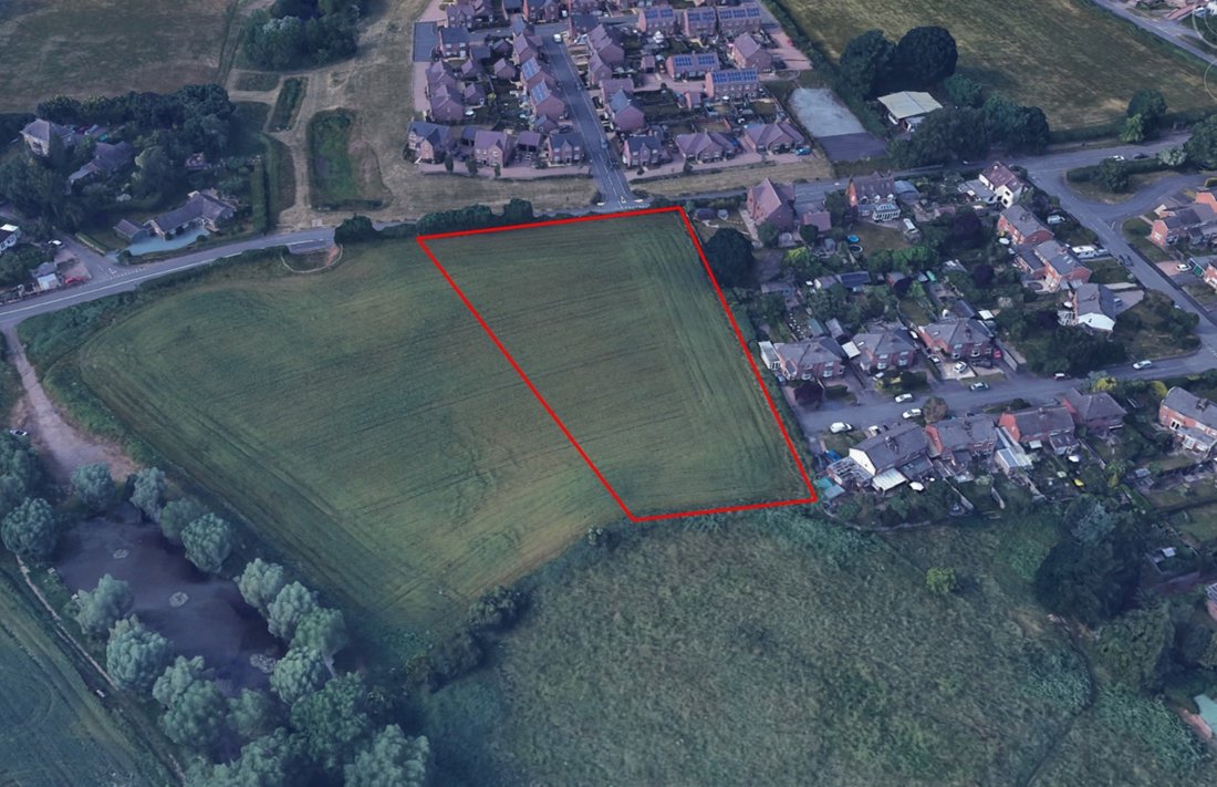 Land in Rushwick, England 1 - 15497054