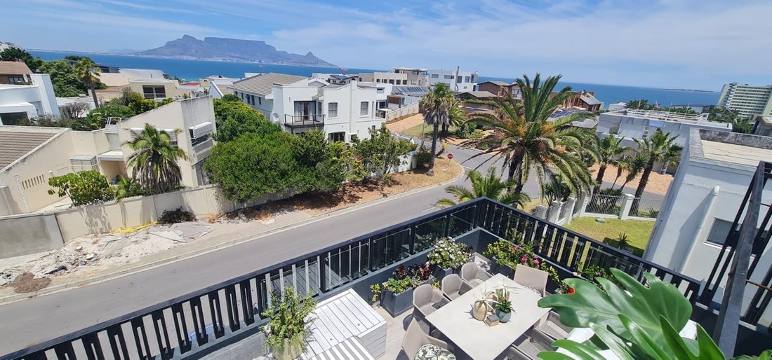 House in Bothasig, Cape Town, South Africa 3 - 15496707