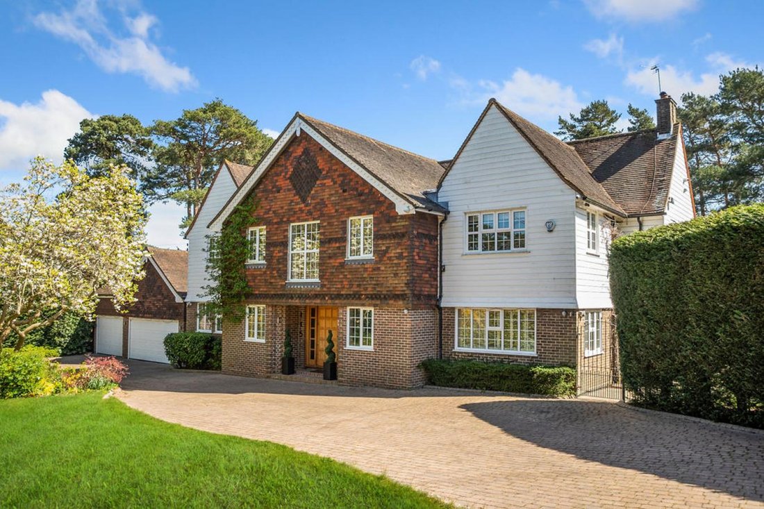 House in Shirley, London Borough of Croydon, England 1 - 15155493