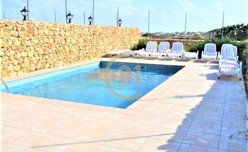 Country House in San Lawrenz, Malta 1