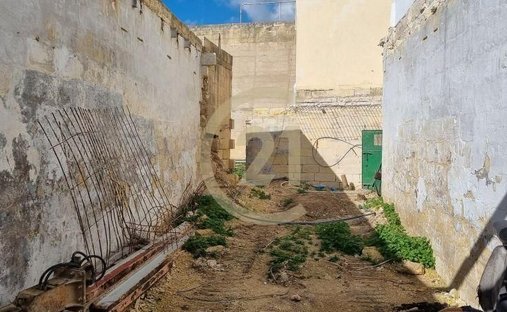 Penthouse in Haz-Zebbug, Malta 1
