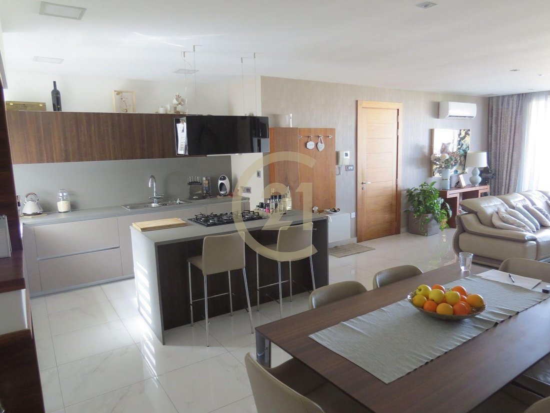 Penthouse in Attard, Malta 1 - 14312633
