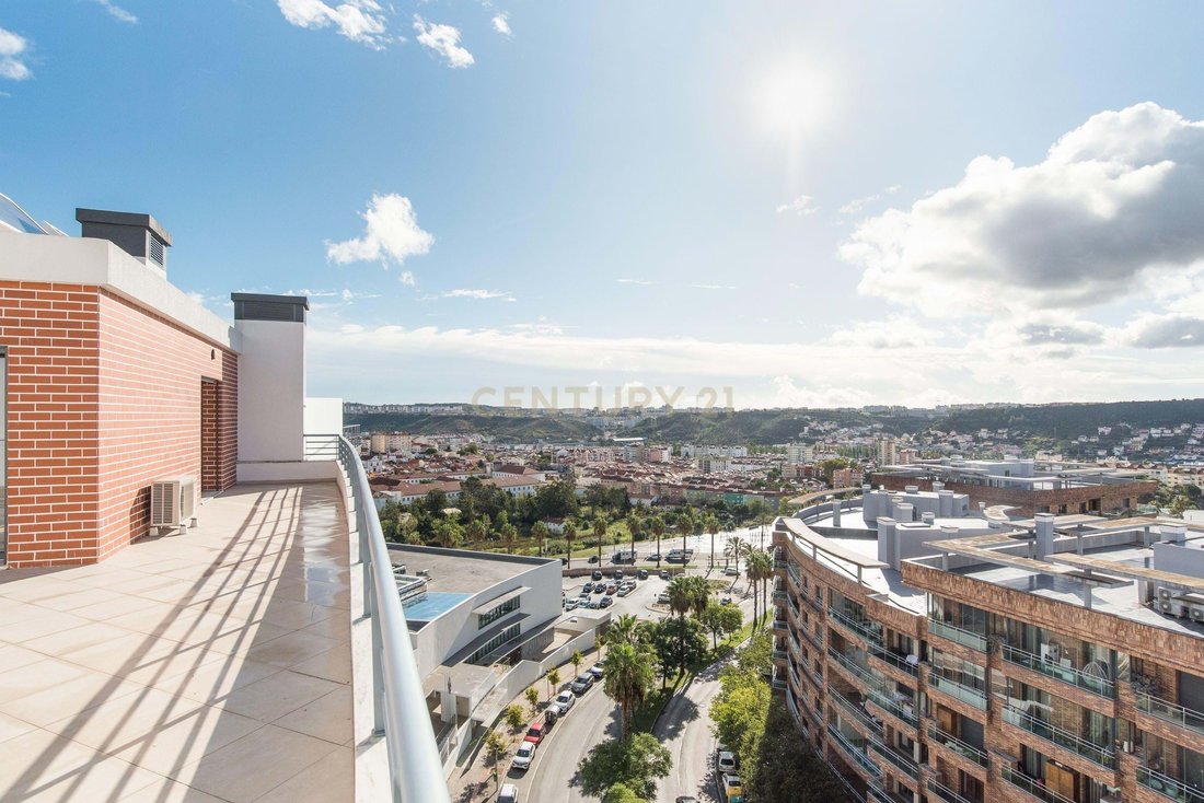 Apartment in Odivelas, Lisbon, Portugal 1 - 14135920