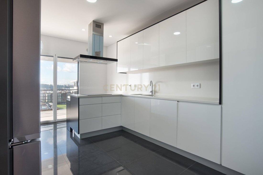 Apartment in Odivelas, Lisbon, Portugal 4 - 14135934