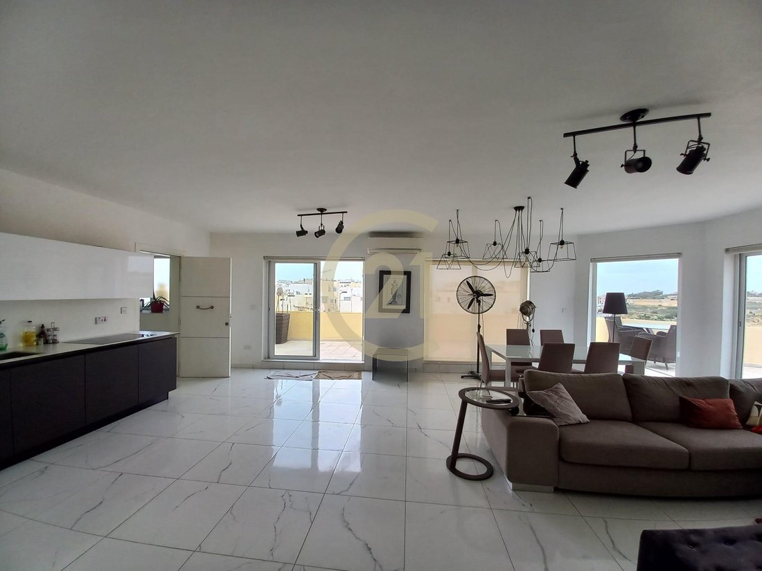 Apartment in Gzira, Malta 3 - 14311231