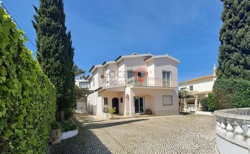 Villa in Sao Goncalo de Lagos, Algarve, Portugal 1