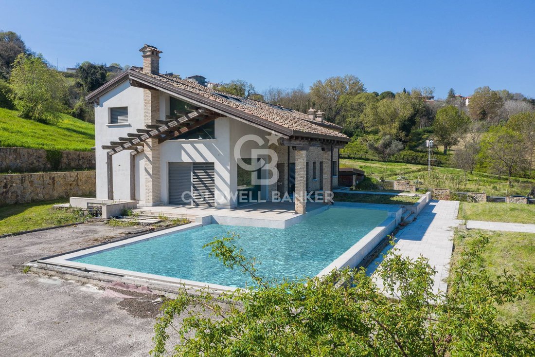 Villa in Saludecio, Emilia-Romagna, Italy 1 - 15499303