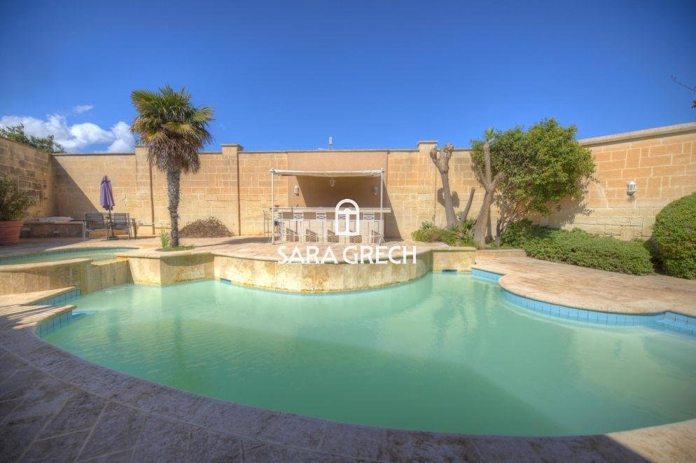 Bungalow in Iklin, Malta 1 - 14313009