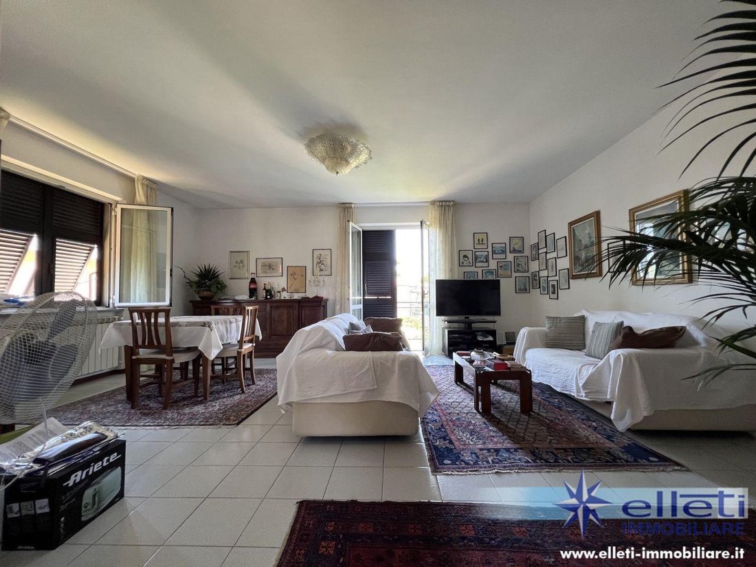 Apartment in Marina di Massa Centro, Massa, Italy 2 - 15498385