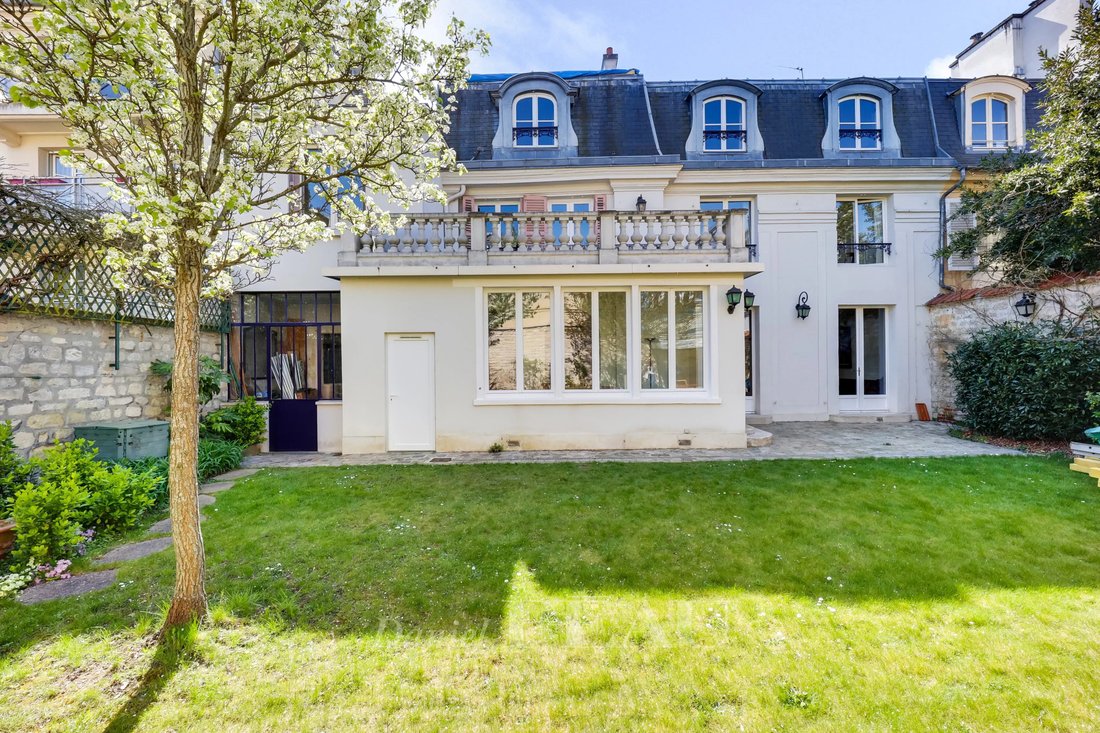 House in Alsace, Saint-Germain-en-Laye, France 1 - 15496284