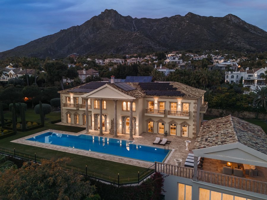 Villa in Sierra Blanca, Marbella, Spain 2 - 15496771