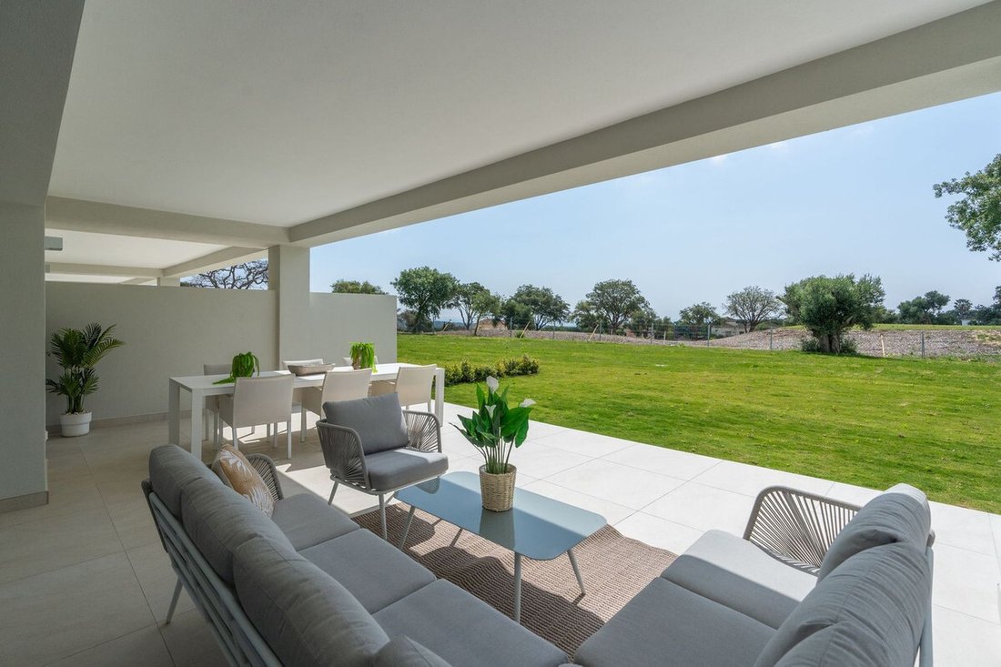 Apartment in Sotogrande, San Roque, Andalusia 4 - 14594033