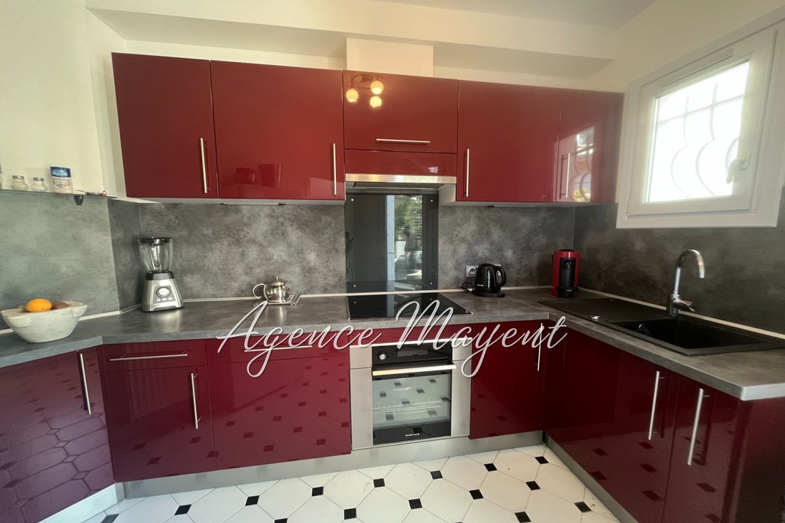 Villa in Cannes, Provence-Alpes-Côte d'Azur, France 4 - 15494024