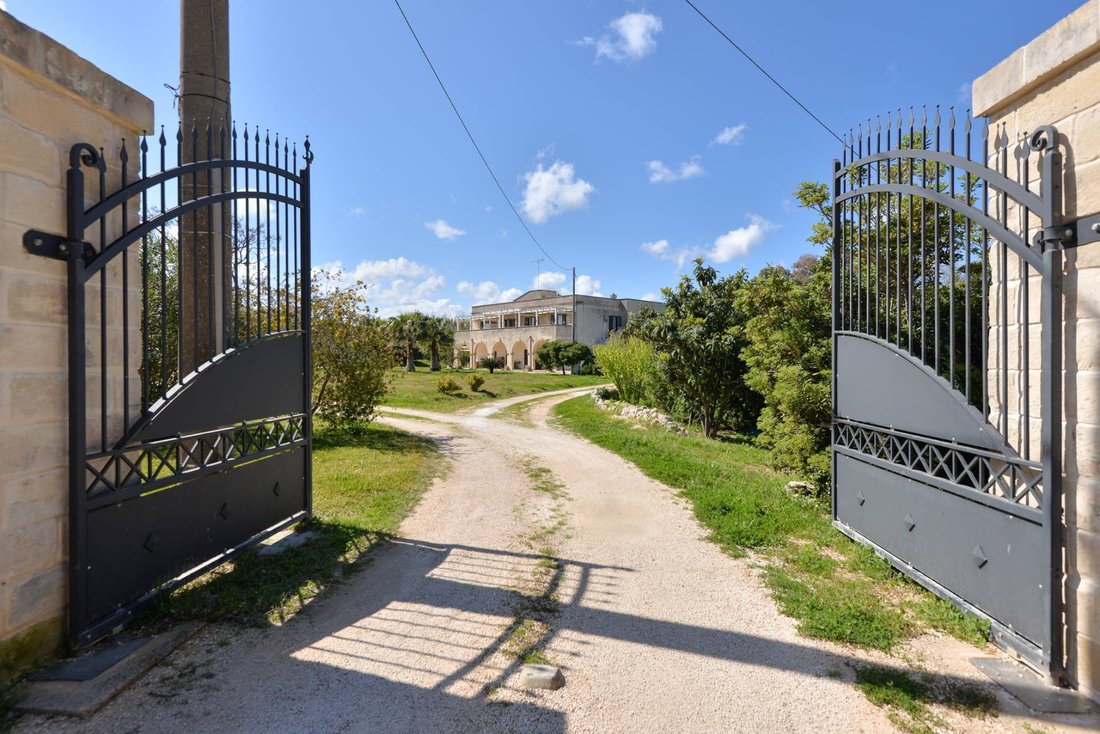 Estate in Otranto, Apulia, Italy 1 - 15496839