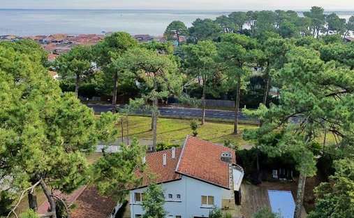 Villa in Centre Cap Ferret, Lège-Cap-Ferret, France 1