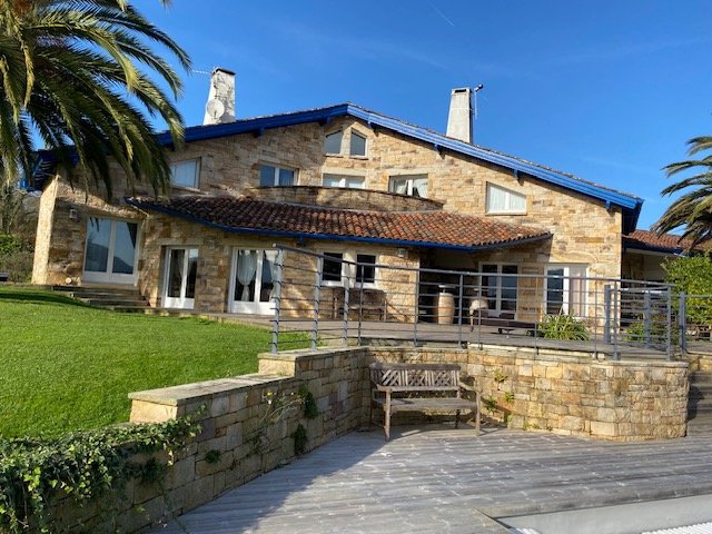 House in Chantaco, Saint-Jean-de-Luz, France 1 - 15497445